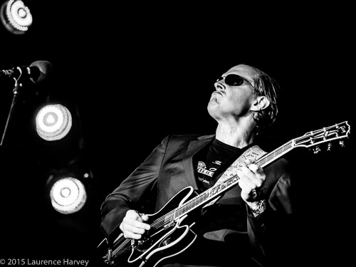 Joe Bonamassa on guitar & vocals