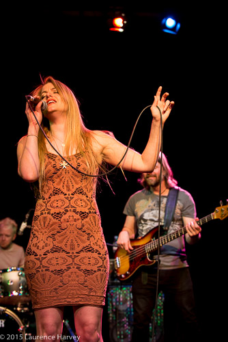Jo Harman on vocals