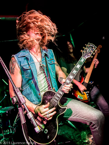 Jared James Nichols on vocals & guitar