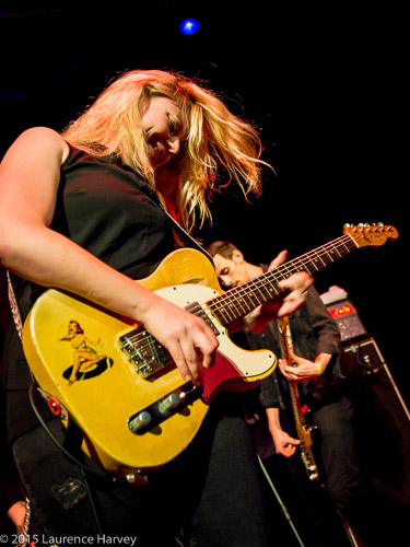 Joanne Shaw Taylor on guitar & vocals
