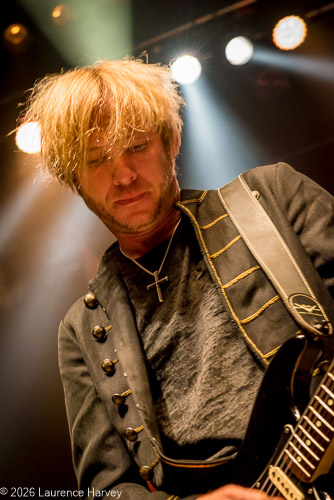 Kenny Wayne Shepherd on guitar