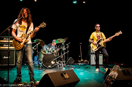 Larry Miller & his band on stage at The Limelight Theatre, Aylesbury