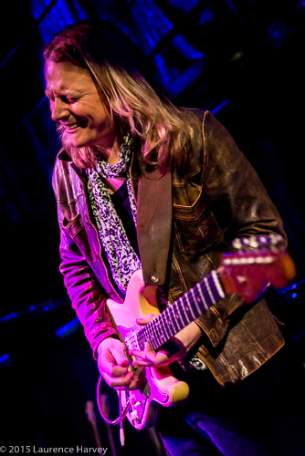 Matt Schofield on guitar & vocals