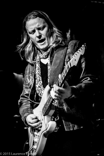 Matt Schofield on guitar & vocals