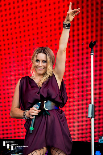 Altered Images backing singer