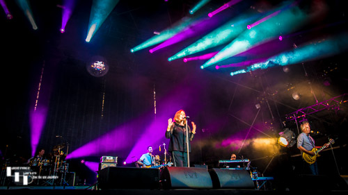 Belinda Carlisle & her band on stage at the 80's Rewind Festival