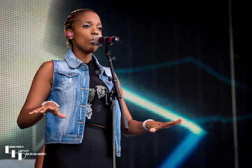 Soul II Soul backing vocalist
