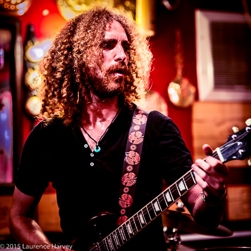 Andrew Knightley on guitar & vocals