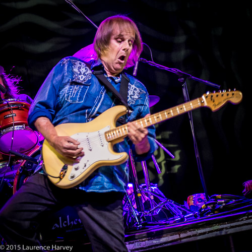 Walter Trout on guitar & vocals