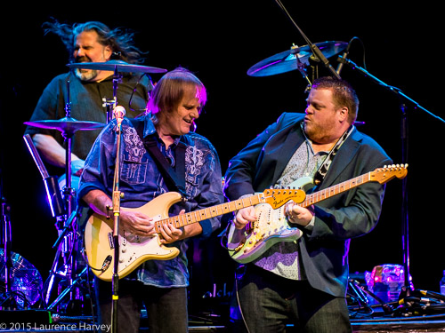 Danny Bryant jamming on stage with Walter Trout