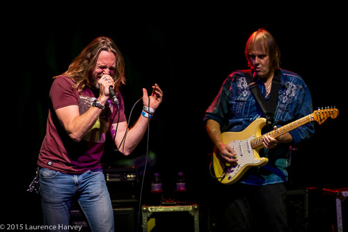 Walter Trout with guest vocalist Andrew Elt