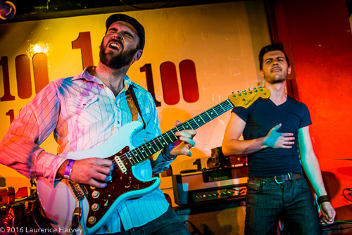 Paul Muir on vocals & Paul Turley on guitar