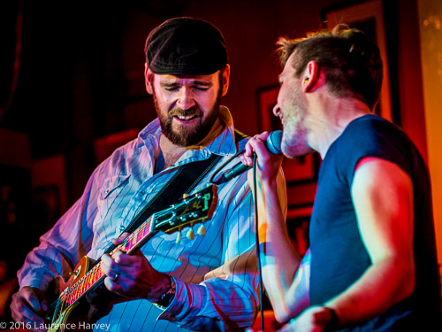Paul Muir on vocals & Paul Turley on guitar
