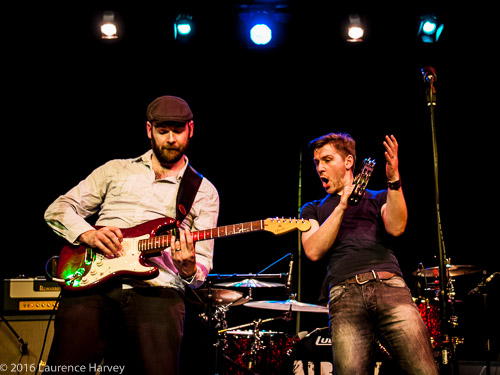 Paul Muir on vocals & Paul Turley on guitar