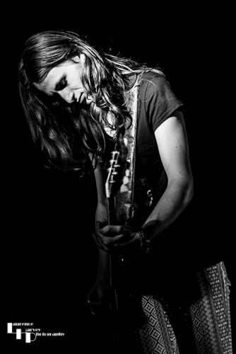 Aaron Keylock on guitar & vocals