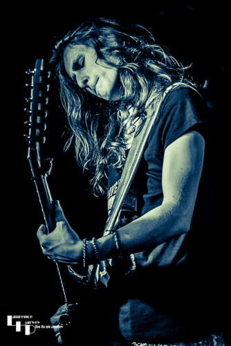 Aaron Keylock on guitar & vocals