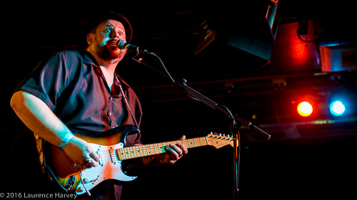 Big Boy Bloater on guitar & vocals