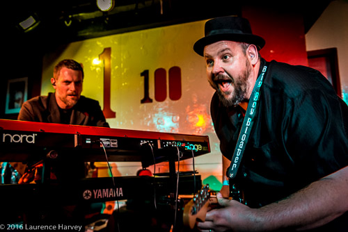 Big Boy Bloater on guitar & Dan Edwards on keyboards