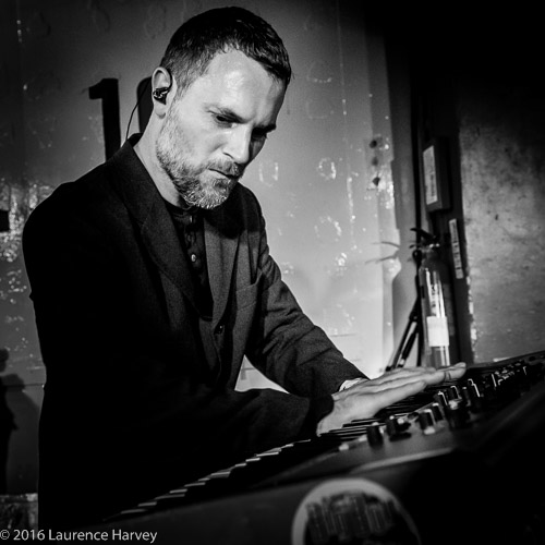 Dan Edwards on keyboards