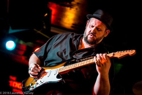 Big Boy Bloater on guitar & vocals