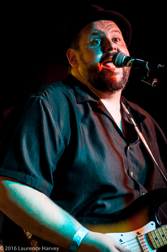 Big Boy Bloater on guitar & vocals