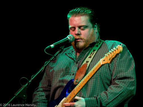 Danny Bryant on guitar & vocals