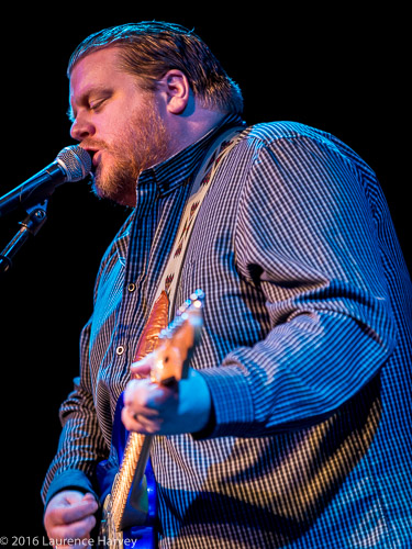 Danny Bryant on guitar & vocals