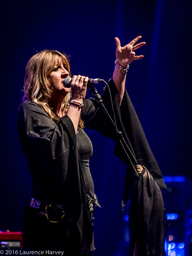 Deborah Bonham on vocals