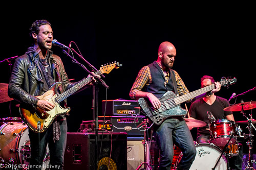 Dan Patlansky on guitar & vocals, Clint Warren Falconer on bass