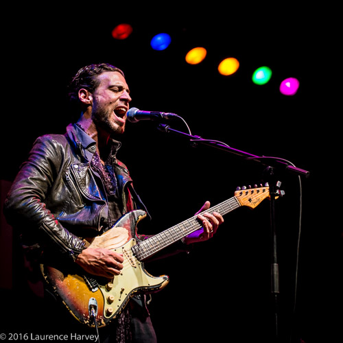 Dan Patlansky on guitar & vocals
