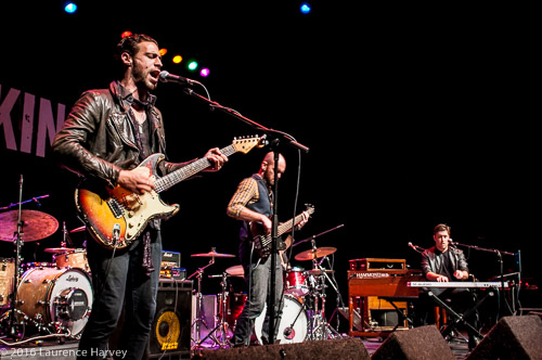 Dan Patlansky & his band on stage @ The Hawth, Crawley