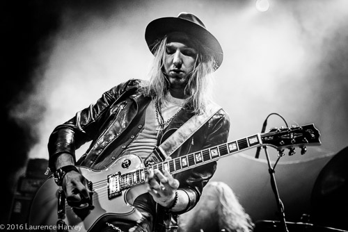 Andreas Eriksson on lead guitar