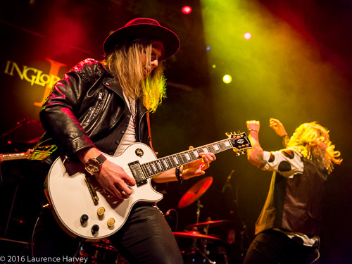 Andreas Eriksson on lead guitar