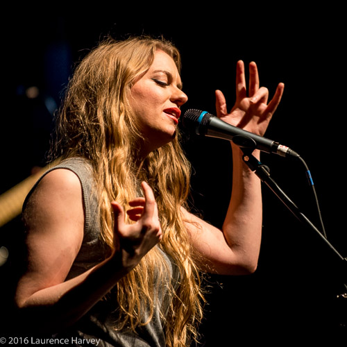 Jo Harman on vocals