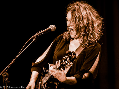 Lisa Mills on vocals & guitar