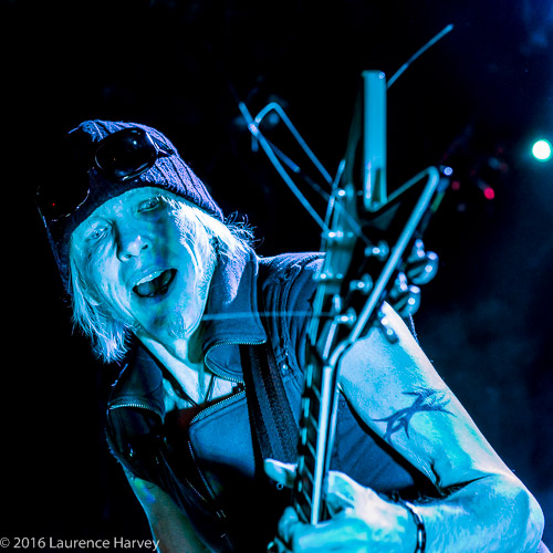 Michael Schenker on lead guitar