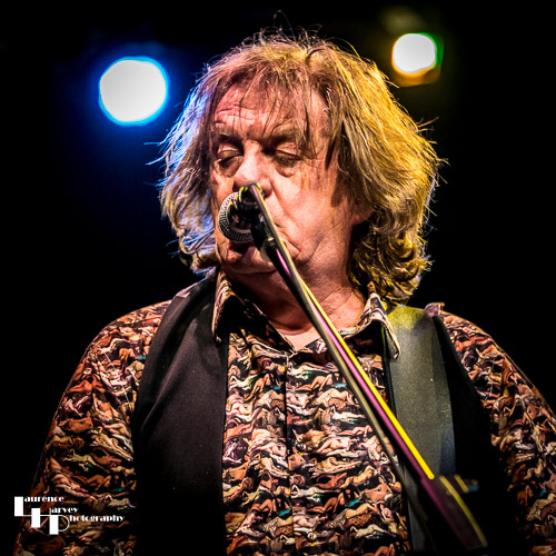 Bill Mead on guitar and lead vocals