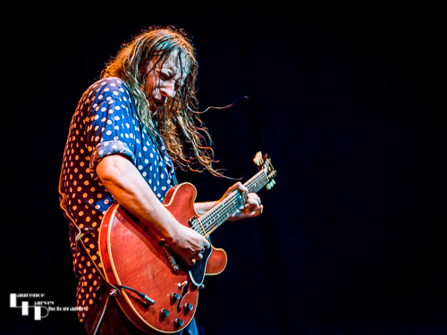 Innes Sibun on guitar