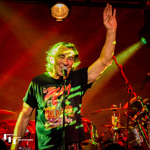 Fee Waybill on vocals