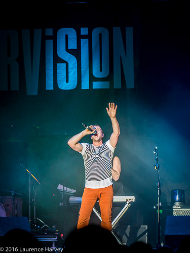 Tony Wright on vocals