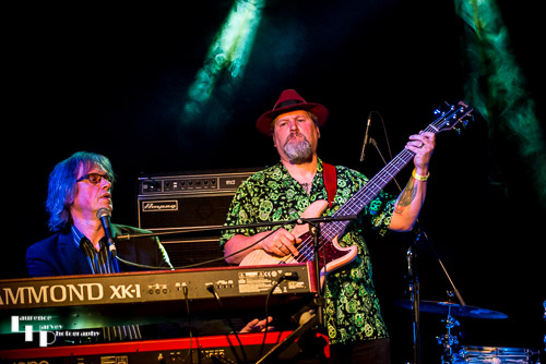 Catfish: Paul Long on keyboards & Dusty Bones on bass