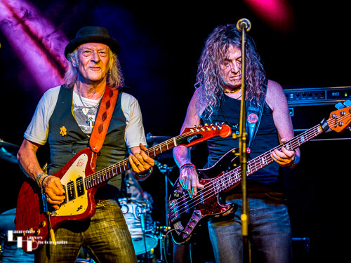 Del Bromham Blues Devils: Del Bromham on guitar & vocals,
Stuart Uren on bass