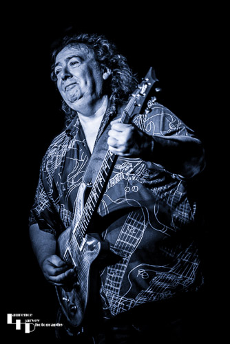Bernie Marsden & Band: Bernie Marsden on guitar & vocals