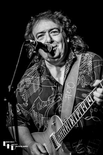 Bernie Marsden & Band: Bernie Marsden on guitar & vocals