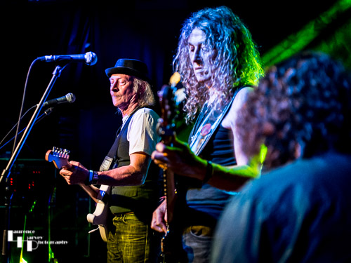 Del Bromham Blues Devils: Del Bromham on guitar & vocals,
Stuart Uren on bass