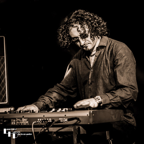 Del Bromham Blues Devils: Simon Rinaldo of Pearl Handled Revolver on keys