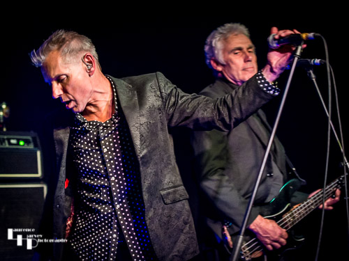 Dr Feelgood: Robert Kane on vocals