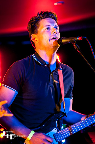 The Fabulous Duck Brothers: Guitar & vocals
