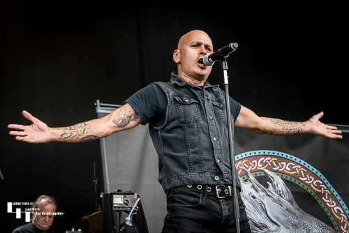 Richard Taylor on vocals