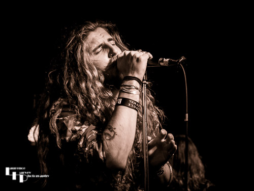 Stevie Westwood on vocals